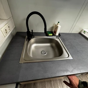 Tomáš Petrák Facility - instalace kuchyně